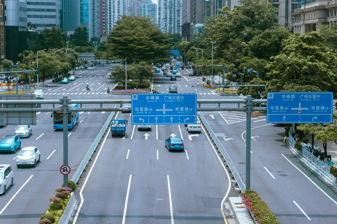对比分析：传统代理记账与智能化财税咨询的优劣与选择